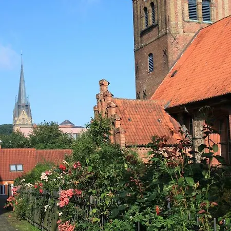 Zentrale Ferienwohnung „Treibholz“ Im Sonnenblumenhaus Flensburg Exterior photo