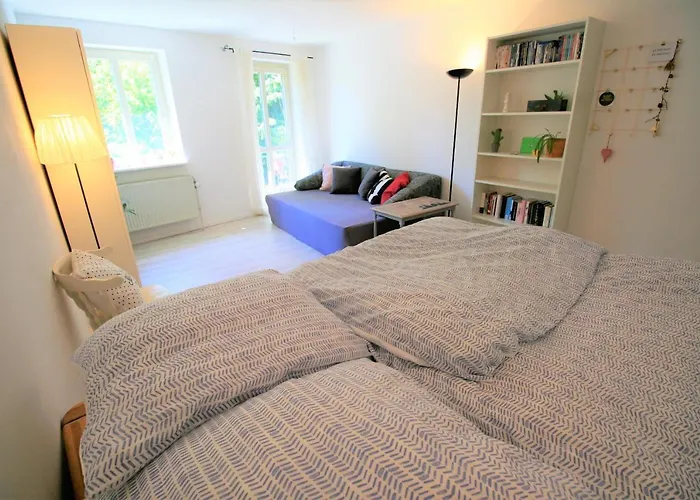 Zentrale Ferienwohnung „Treibholz“ Im Sonnenblumenhaus